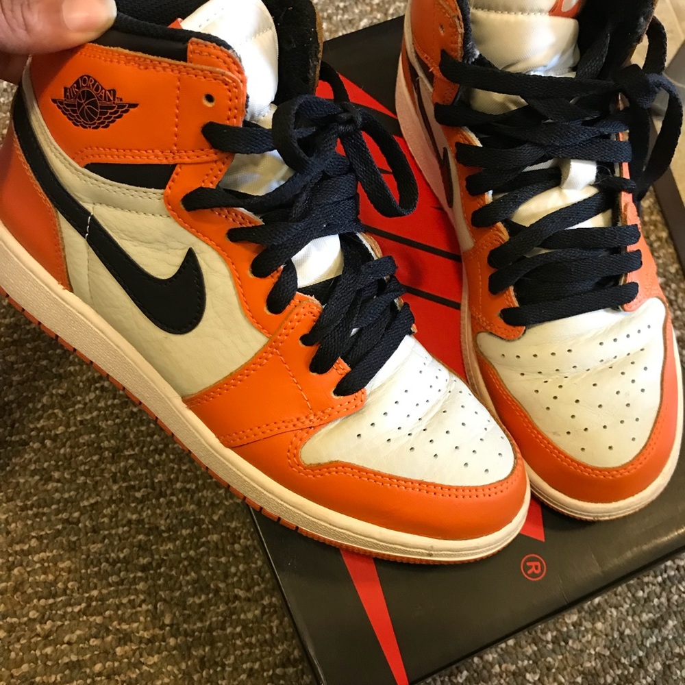 Air Jordan 1 reverse shattered backboard